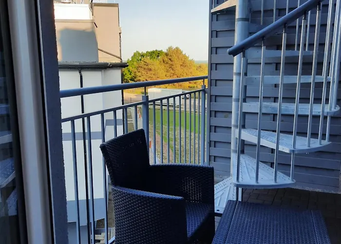 Nadmorski Bursztyn - Debina 3*