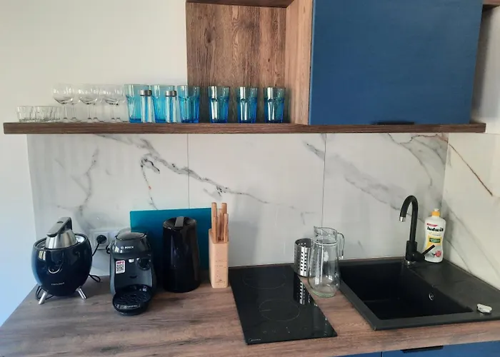 Nadmorski Bursztyn - Debina Apartmanhotel 3*